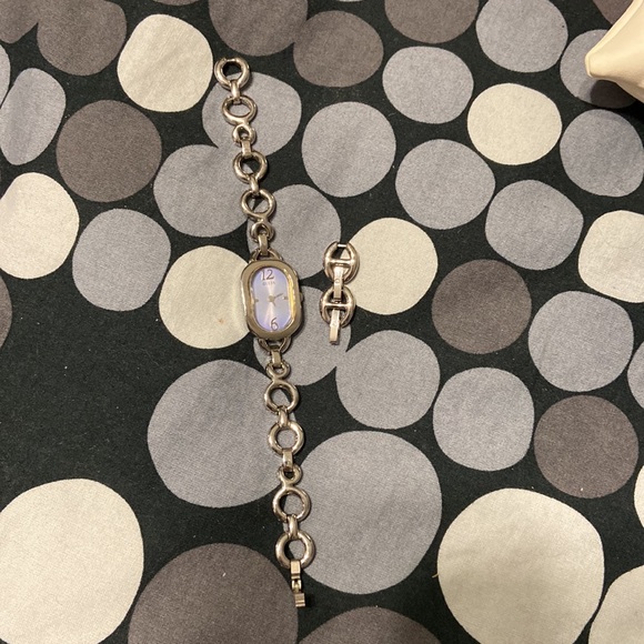 GUESS Ladies Watch with Blue Face - Picture 4 of 5